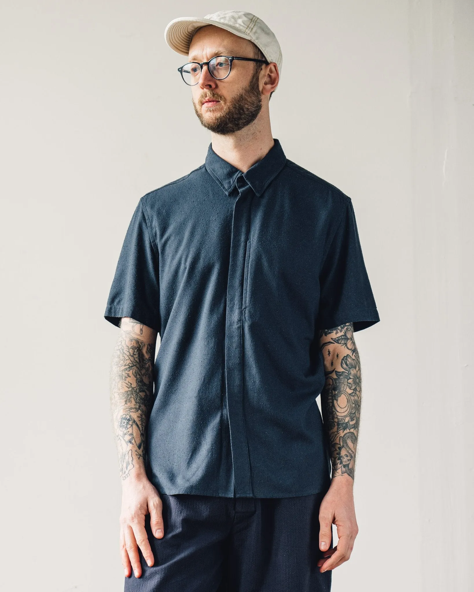 7115 Unisex Short Sleeve Side Pocket Shirt, Navy