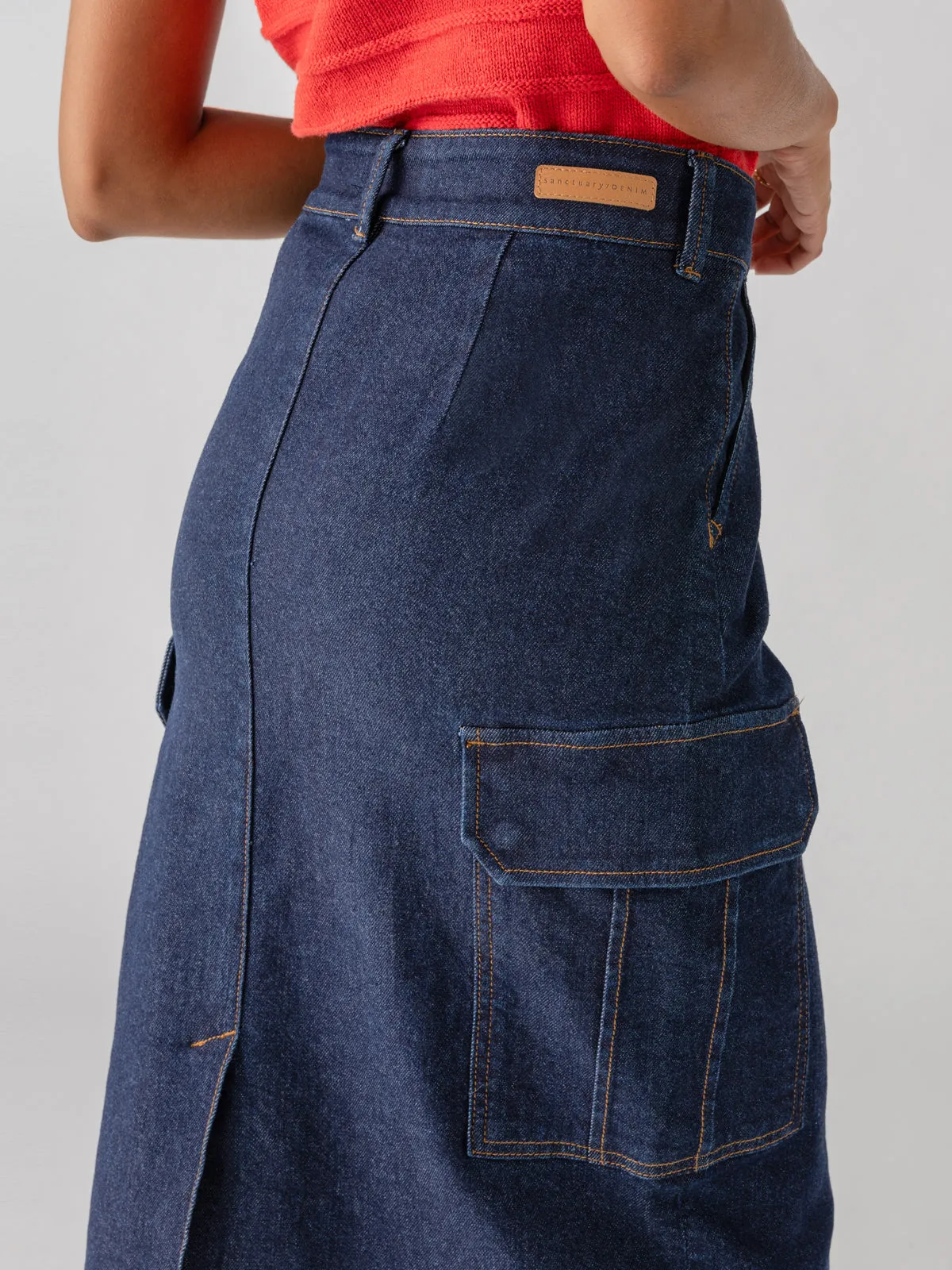 Essential Cargo Standard Rise Skirt Magnetic