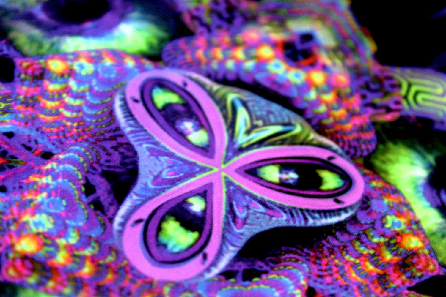 NEON Lycra Tapestry / Backdrop - Cerebral Moksha 100 cm