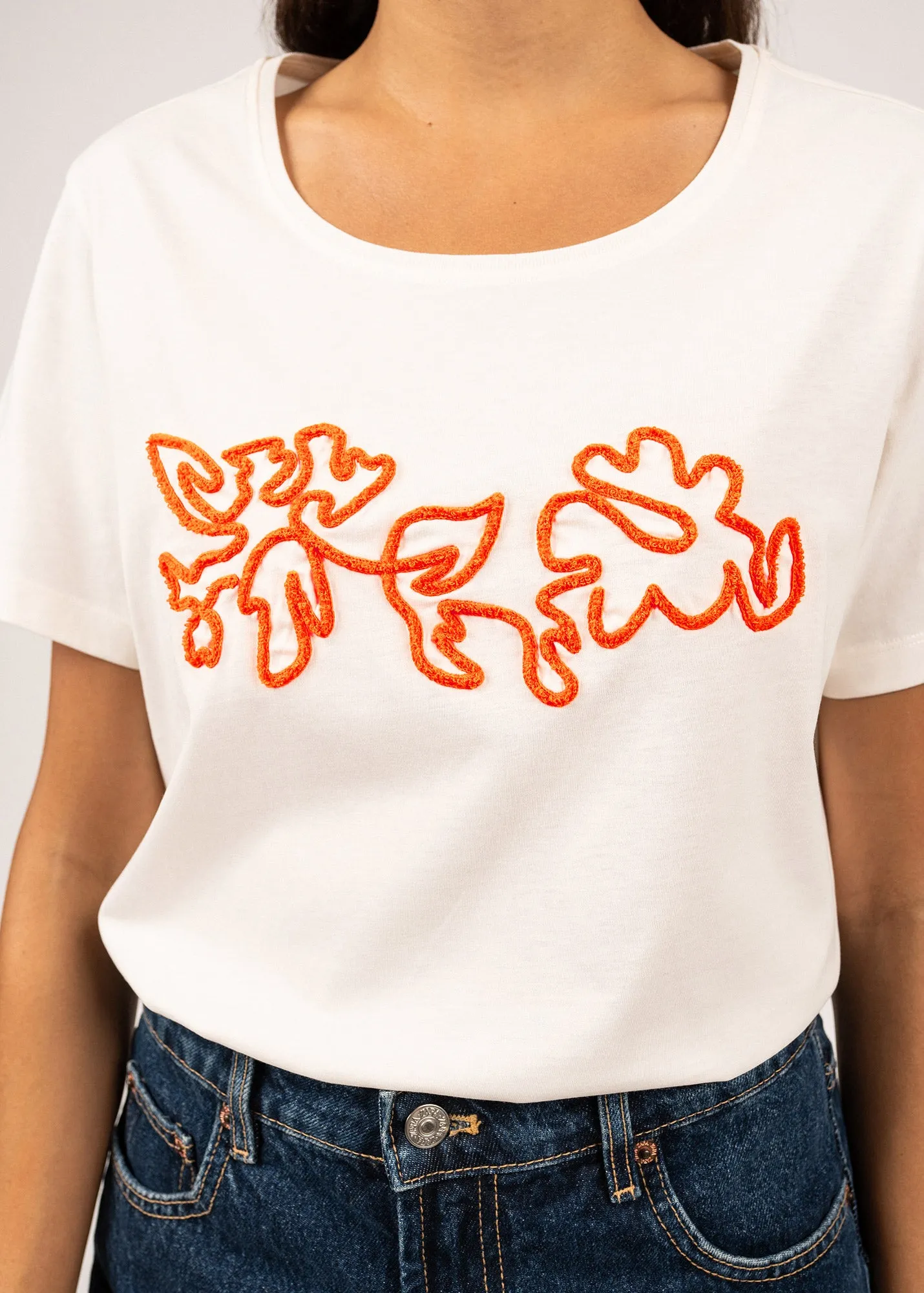 SANDY - Tee with Embossed Flower Embroidery | 100% Cotton (IVORY / NEON ORANGE)