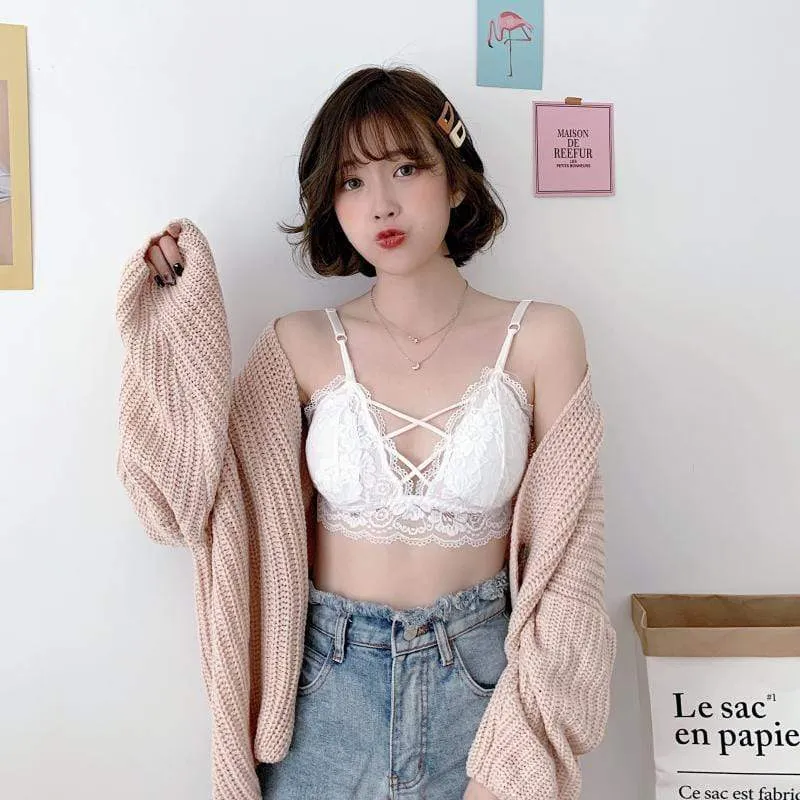 Women's  Lace Pattern Crop Top